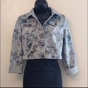 Women's retro grey/blue floral Mossimo jean jacket size small